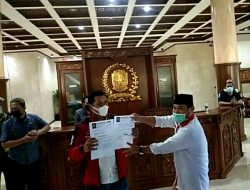 LIRA Jatim Adukan Khofifah ke DPRD Terkait Kerumunan Massa di Acara Ultah