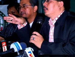 Banjir TKA China Tak Dibahas, Jusuf Rizal: Pemerintah Tak Konsisten dan Hanya Lip Service