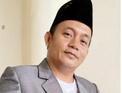 Khotimi Bahri: Ada Apa dengan Habib Bahar?