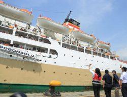 Asyik..!! Berlayar dari Tj.Priok, Kapal KM Dobonsolo Angkut Pemudik Gratis Tujuan Semarang – Surabaya
