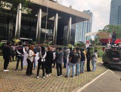 Kisruh Penjualan Apartemen Sentra Timur oleh PT BPL, Masyarakat Demo Bakri Tower
