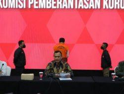 KPK Tahan Sekretaris Mahkamah Agung Hasbi Hasan