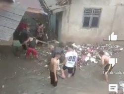 VIDEO: 2 Jam Diguyur Hujan, Sebuah Perkampungan di Bukit Kemuning Banjir Disertai Sampah