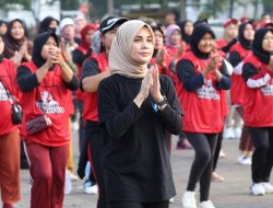 FOTO Berita: Senam Sicita Bersama Siti Atikoh Meriahkan Suasana Pagi di Kota Serang