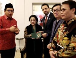 Megawati Terima Penghargaan dari Majelis Hukama Al-Muslimin