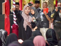 Ganjar-Mahfud Fokus Benahi Pendidikan, Siti Atikoh: Satu Keluarga Miskin Satu Sarjana