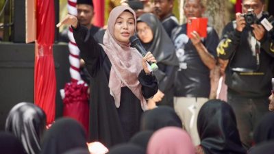 Ganjar-Mahfud Fokus Benahi Pendidikan, Siti Atikoh: Satu Keluarga Miskin Satu Sarjana