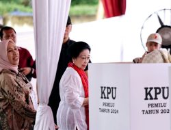 FOTO BERITA: Suasana Pasca-pemcoblosan di Kediaman Megawati,