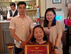 Restoran Made’s Warung Tawarkan Kenikmatan Makanan Khas Bali “Buntut Garang Asam, Bebek Betutu, Ayam Betutu, Nasi Campur Bali, Sate Lilit & Banana Pancake