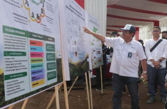 Dengan Program Makmur, Petrokimia Gresik Sukses Memakmurkan Petani dan Dorong agar Lebih Mandiri