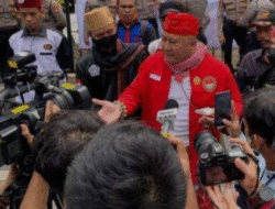 Daniel Clinton Vs David Darmawan: Bijaksana dan Beretika Menyelesaikan Konflik