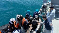 TRAGEDI MEMILUKAN, KAPAL PENANGKAPAN IKAN INDONESIA TENGGELAM DITABRAK KAPAL ASING MELARIKAN DIRI