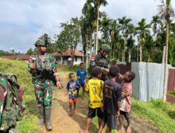 Anjangsana Penuh Kasih Satgas Yonif 126/KC: Bermain, Berbagi, dan Peduli Kesehatan Warga Kombut