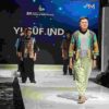 Designer Hendra M. Yusuf Menampilkan Rancangan Busananya Bertema Arabian di Acara Face of Indonesia 2025 di Jakarta.