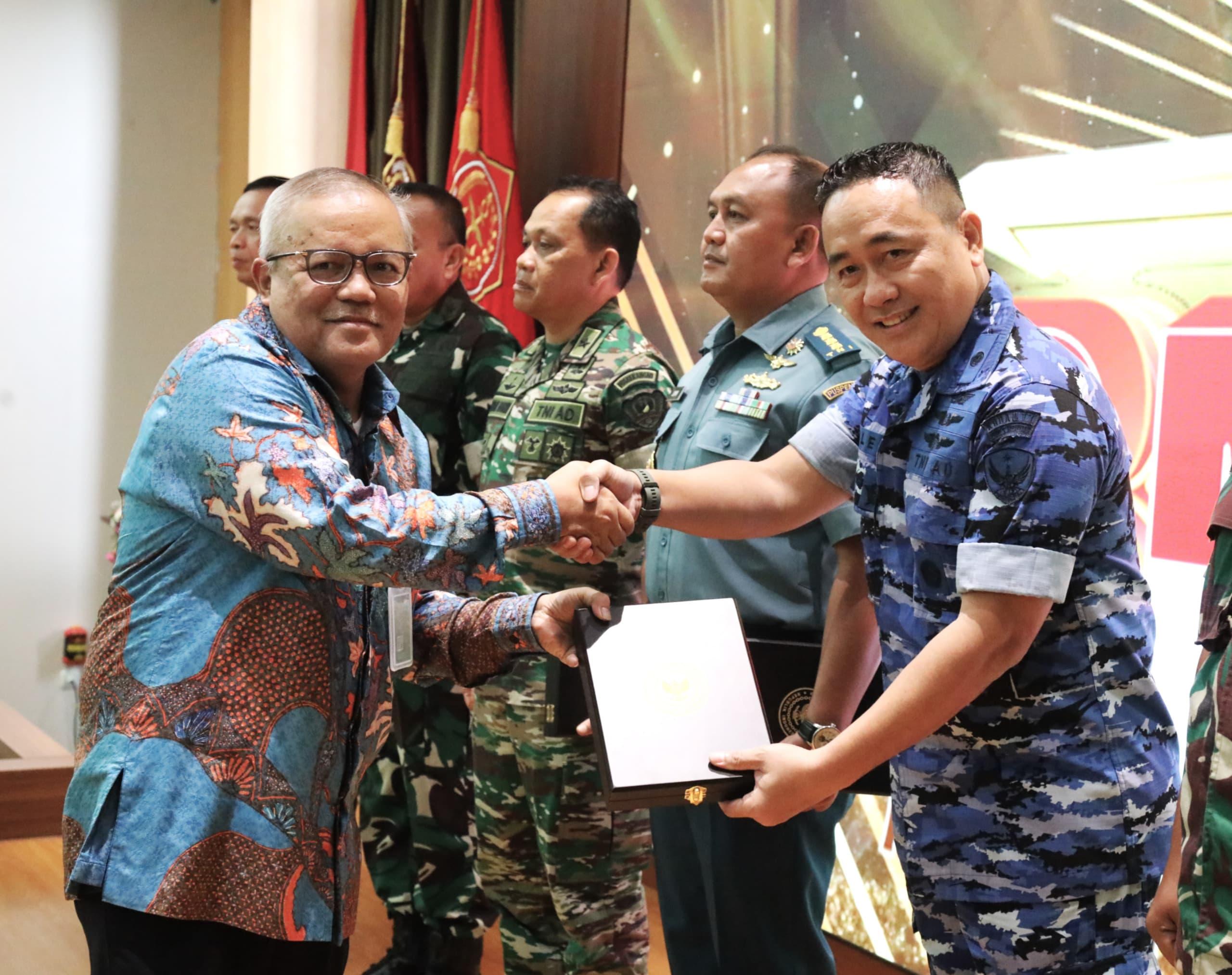 Lanud Sultan Hasanuddin Raih Juara II UO TNI AU BMN Awards Kemhan dan TNI TA 2025