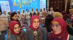 Ir. Hj. Putri Kesuma. Ketua DPC IWAPI Kota Palembang  Mendukung Program Pemerintah Mewujudkan Masyarakat Yang Tangguh, Ekonomi YangTangguh Menuju Indonesia Emas 2025