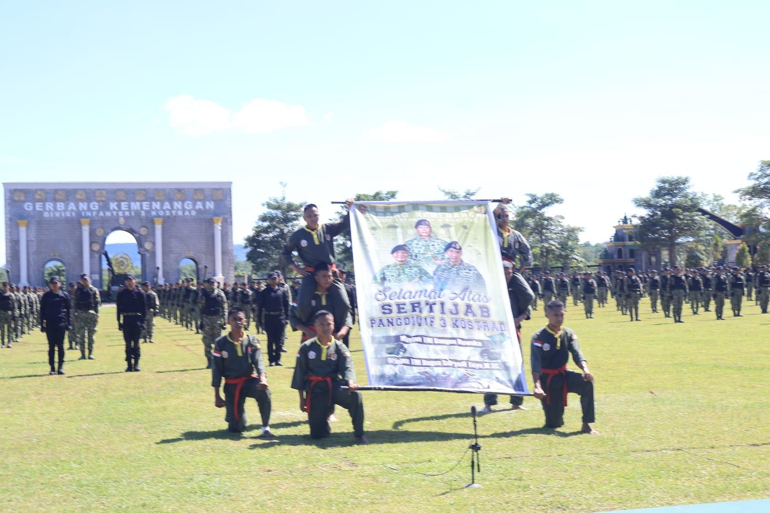 Danlanud Sultan Hasanuddin Hadiri Sertijab Panglima Divisi Infanteri 3 Kostrad