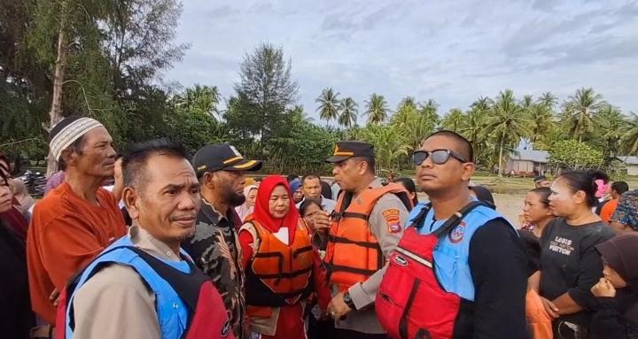 Terobos Jalur Terisolasi, IKTN Sumatra Barat Berhasil Salurkan Donasi ke Maligi untuk 8.000 Korban Bencana