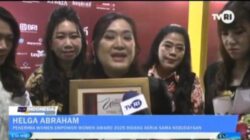 Ketua Perwanti PSMTI Pusat, Helga Abraham Terima Penghargaan di Ajang Women Empowering Award 2025