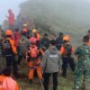 Evakuasi Korban Pesawat ATR 42-500 Tertunda Cuaca Buruk Medan Ekstrem,Tim SAR Bertahan di Puncak Gunung Bulusaraung